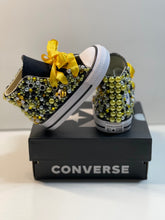 Load image into Gallery viewer, Custom Bee Converse
