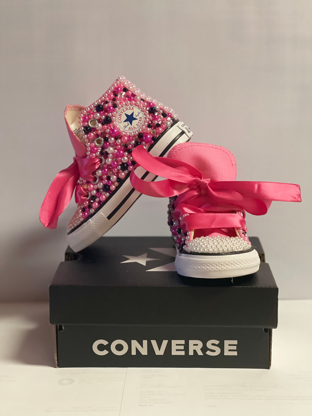 Pink converse outlet bling